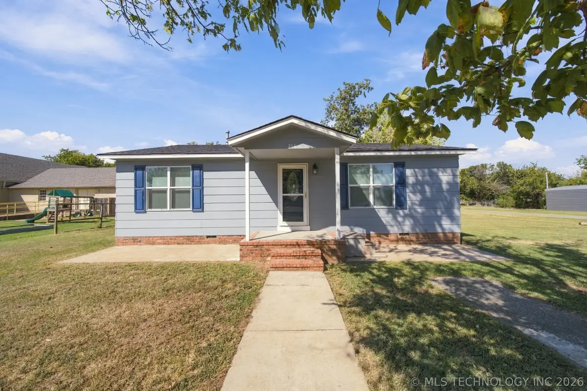 214 N Hughes Street, Morris, OK 74445 - #1