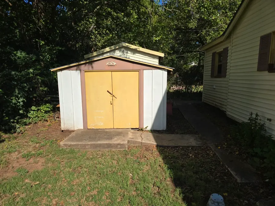 1104 8th Street, Pawnee, OK 74058 - #3