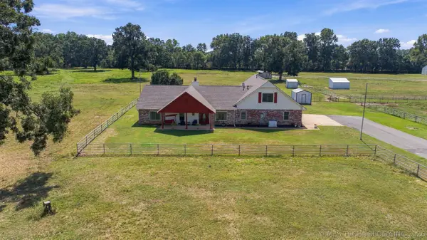 21624 E 161st Street S, Coweta, OK 74429