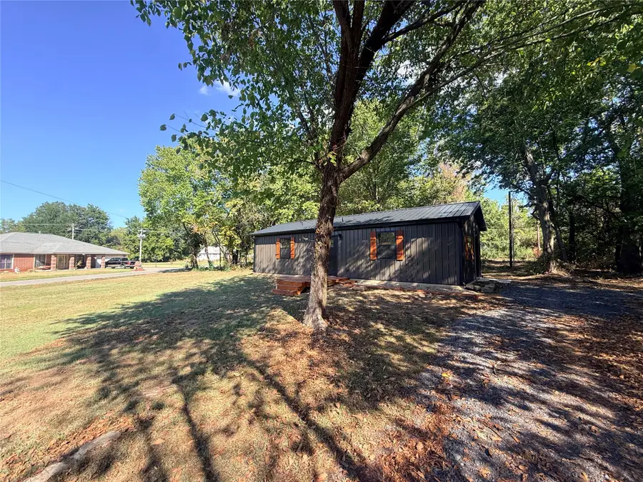 628 N 16th Street, Muskogee, OK 74401 - #2