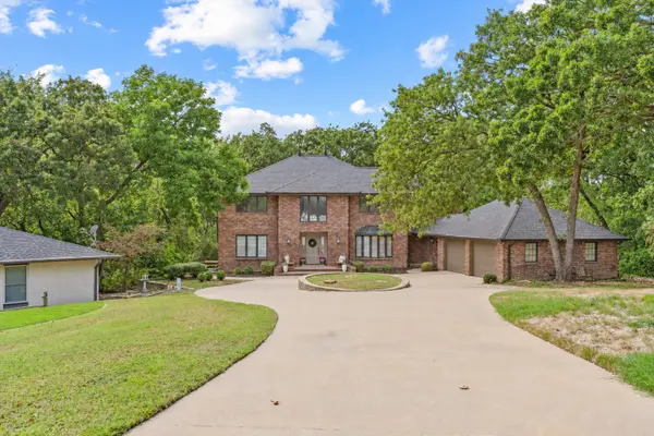 601 Oakridge Drive, Bartlesville, OK 74006
