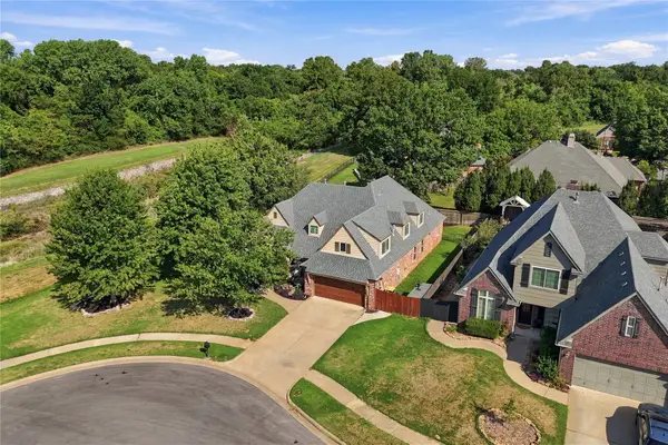 8809 E 119th Street S, Bixby, OK 74008