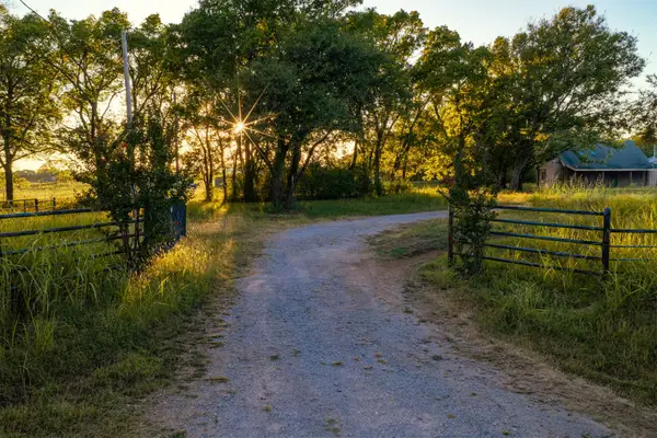 3201 N 214th Street W, Haskell, OK 74436