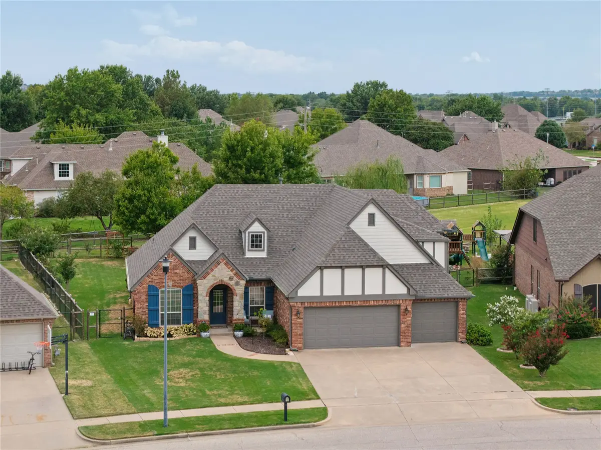 1608 E Fargo Street, Broken Arrow, OK 74012 - #1