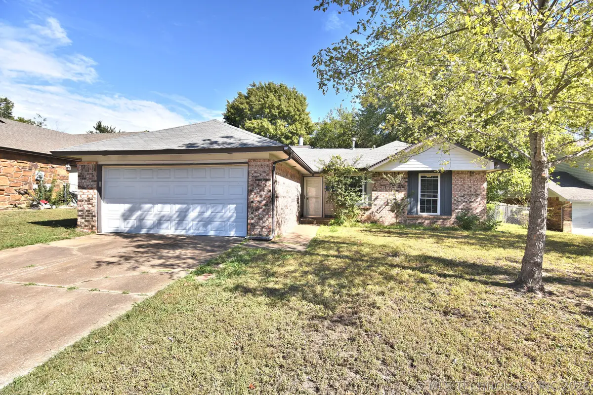 5605 S Juniper Avenue, Broken Arrow, OK 74011 - #1