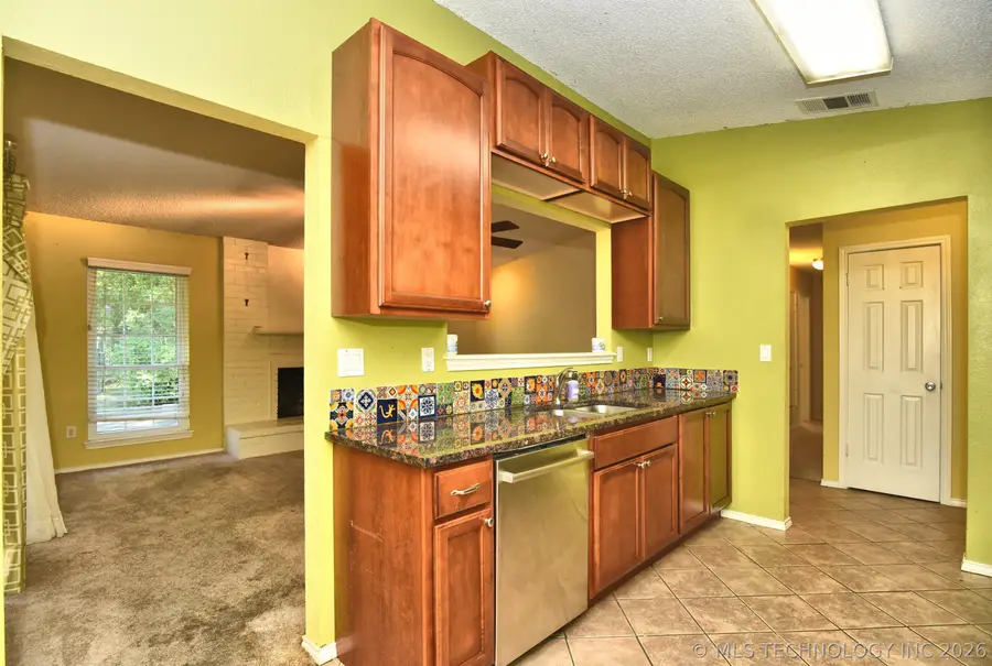 5605 S Juniper Avenue, Broken Arrow, OK 74011 - #3