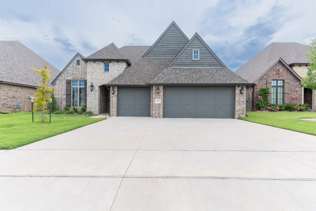 2910 E Quaker Street, Broken Arrow, OK 74014 - #1