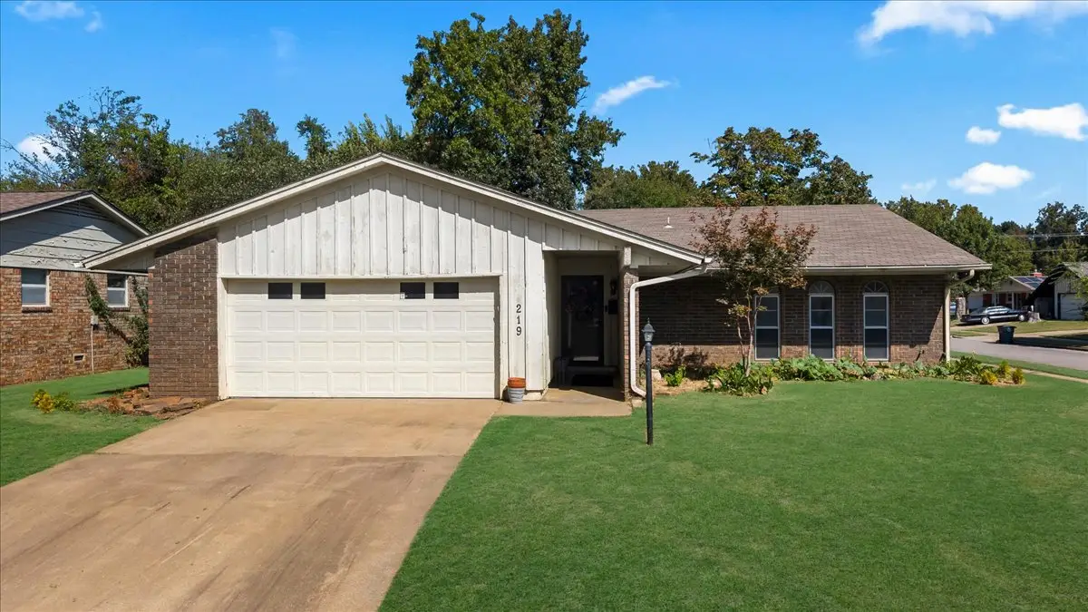 219 E 56th Place, Tulsa, OK 74105 - #1