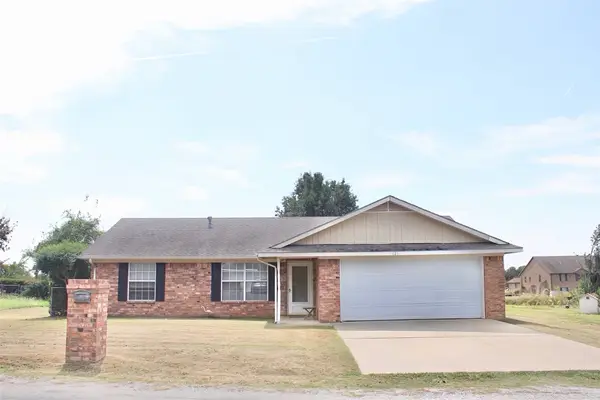 121 Ridgecrest Drive, Calera, OK 74730