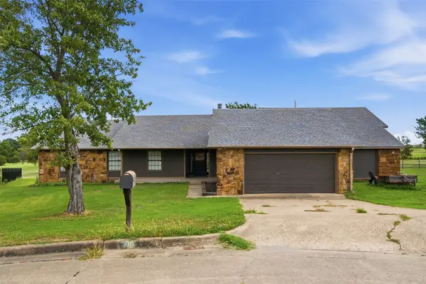 300 Ridgecrest Court, Bartlesville, OK 74006