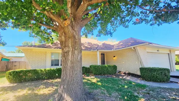 1212 S Walnut Avenue, Broken Arrow, OK 74012