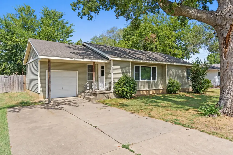 3506 Wayside Drive, Bartlesville, OK 74006 - #2