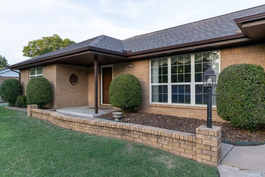 4925 S Maplewood Avenue, Tulsa, OK 74135 - #2