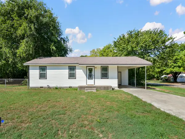71 Meadow Street, Lone Grove, OK 73443