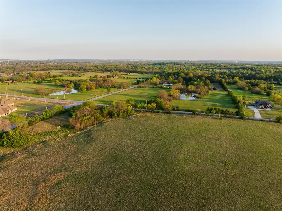 349 N Memorial Drive, Owasso, OK 74055 - #2
