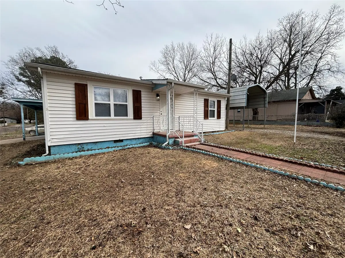 224 N 11th Avenue, Durant, OK 74701 - #1