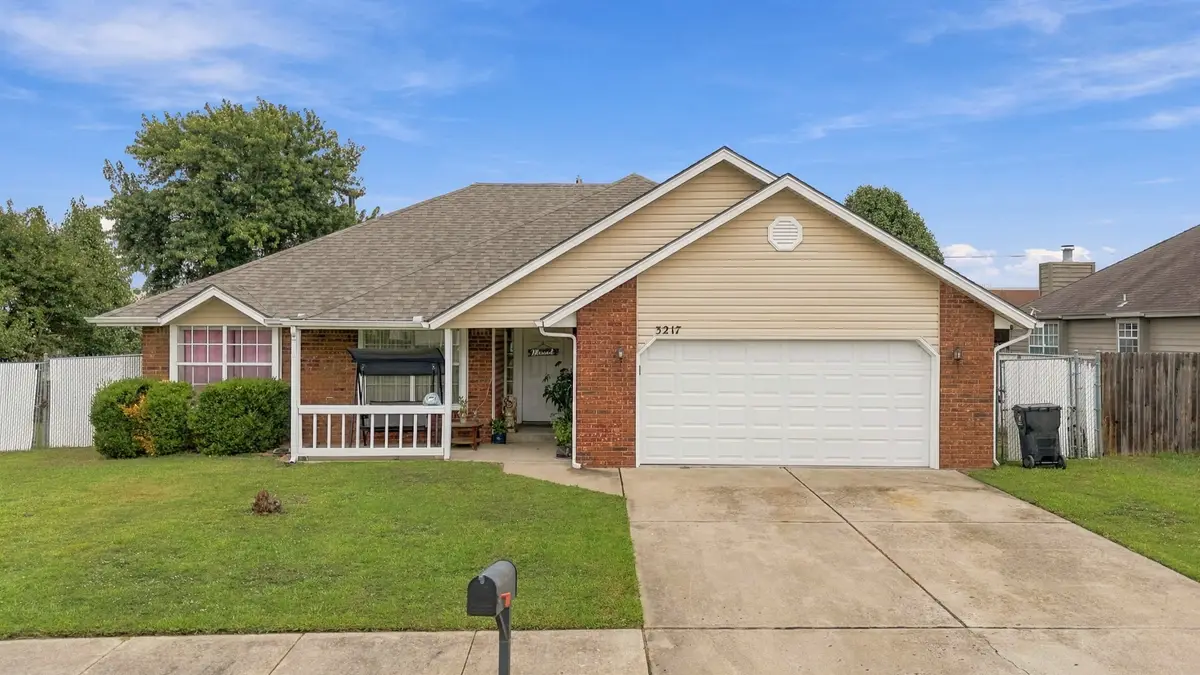 3217 N 8th Place, Broken Arrow, OK 74012 - #1