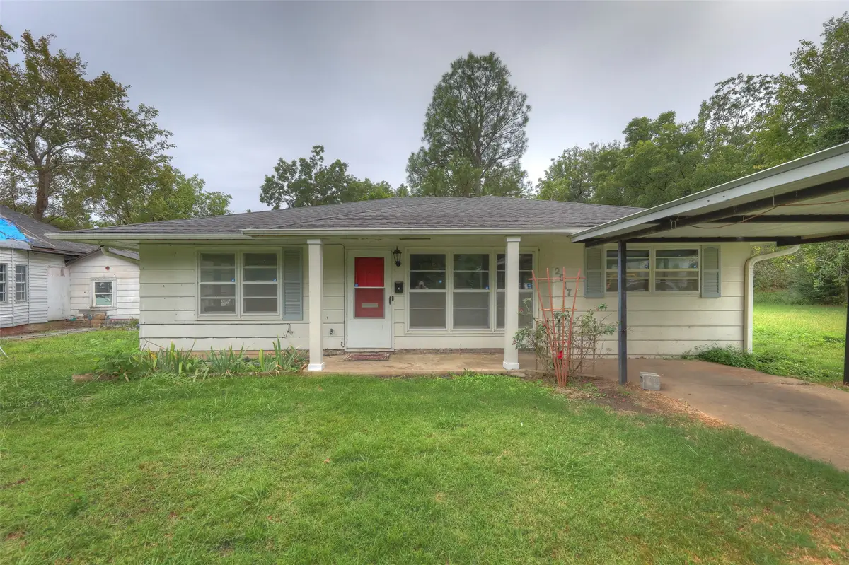 2017 Denver Street, Muskogee, OK 74401 - #1