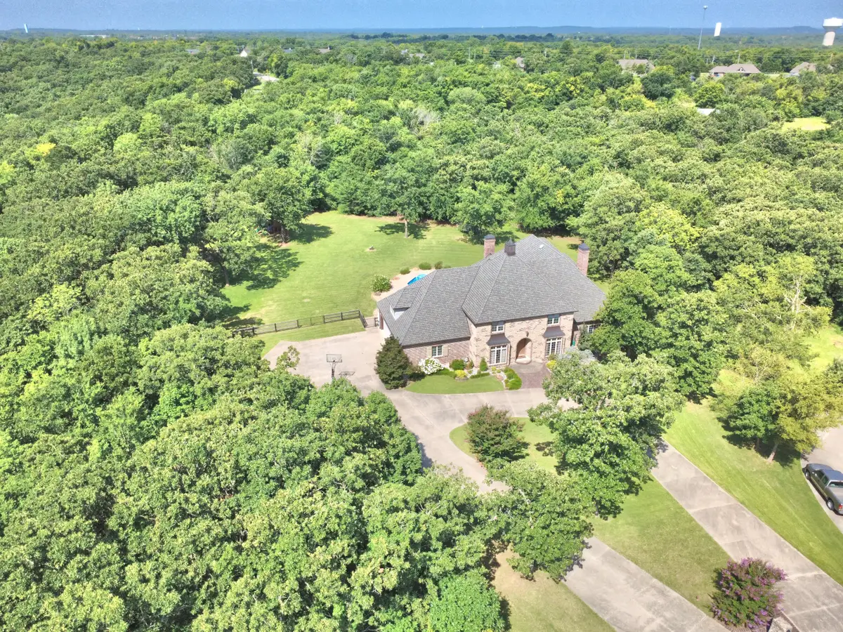 4224 S 69th West Avenue Ne, Tulsa, OK 74107 - #1