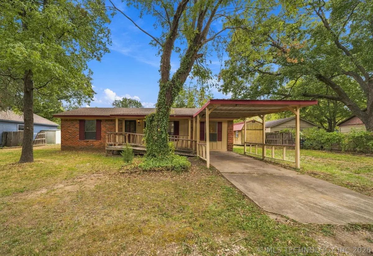 205 W Ragan Street, Henryetta, OK 74437 - #1