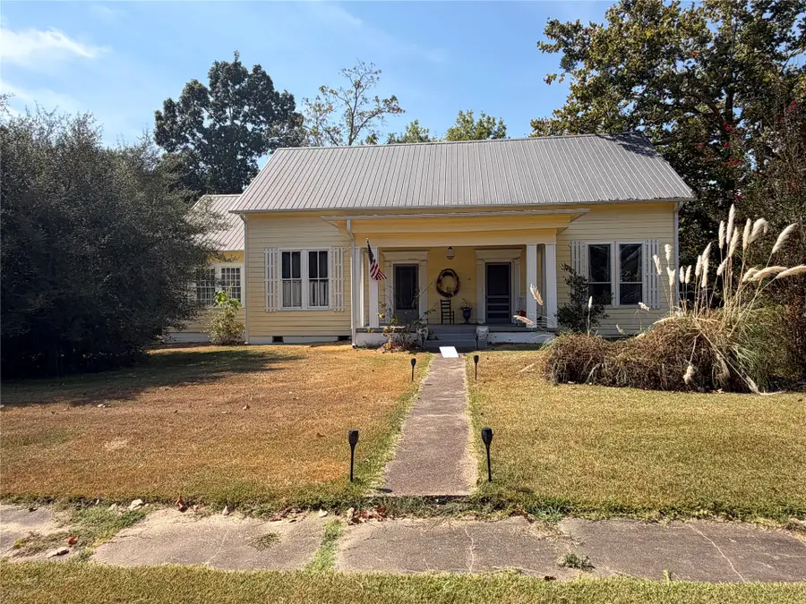 411 N High Street, Antlers, OK 74523 - #2