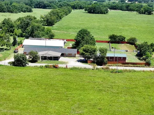 107903 S 4570 Road, Sallisaw, OK 74955