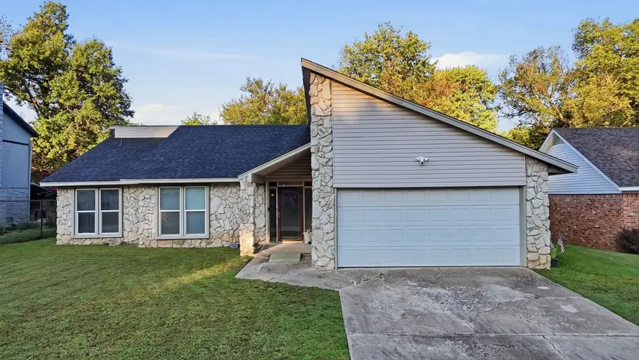 2612 S Chestnut Avenue, Broken Arrow, OK 74012 - #2