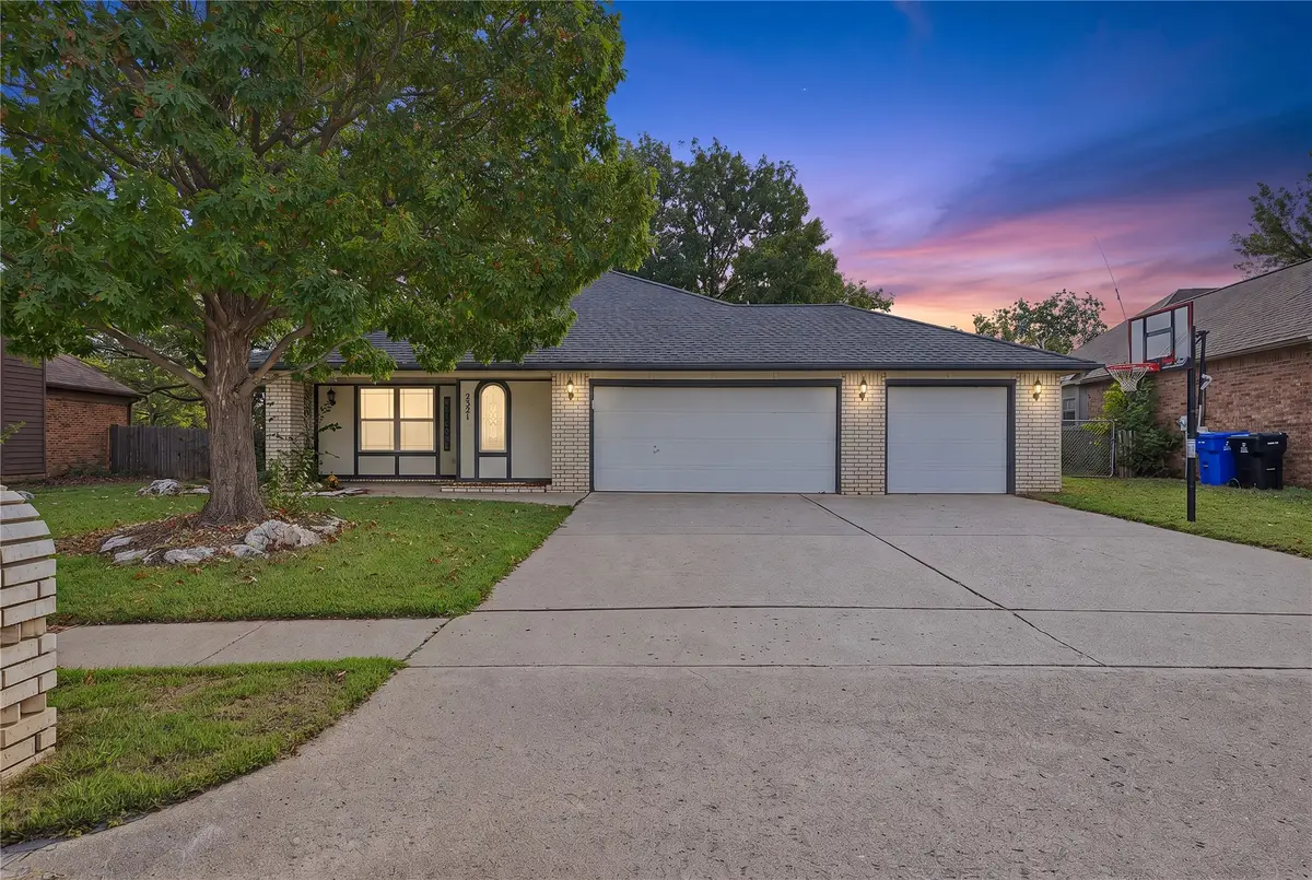 2321 W Twin Oaks Street, Broken Arrow, OK 74011 - #1