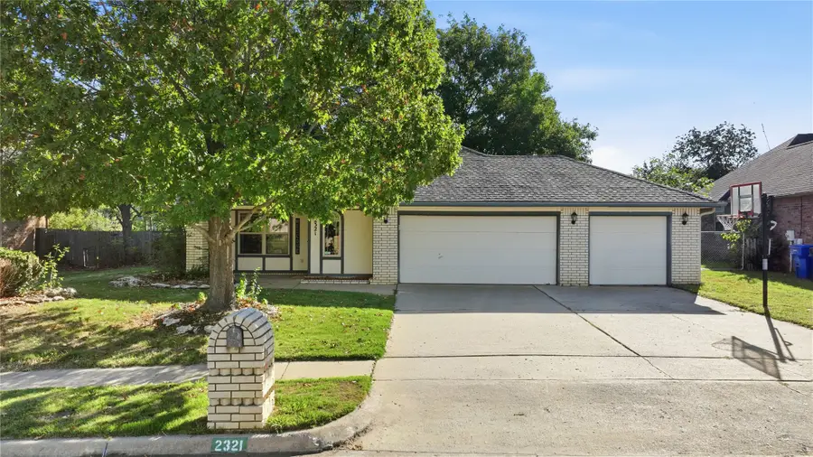 2321 W Twin Oaks Street, Broken Arrow, OK 74011 - #2