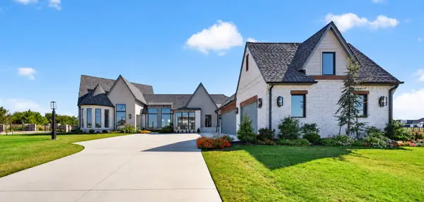 17584 E White Tail Cove, Owasso, OK 74055