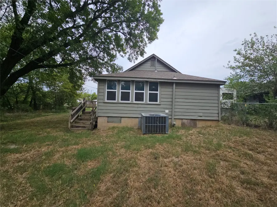 1128 E Arch Avenue, Sapulpa, OK 74066 - #3