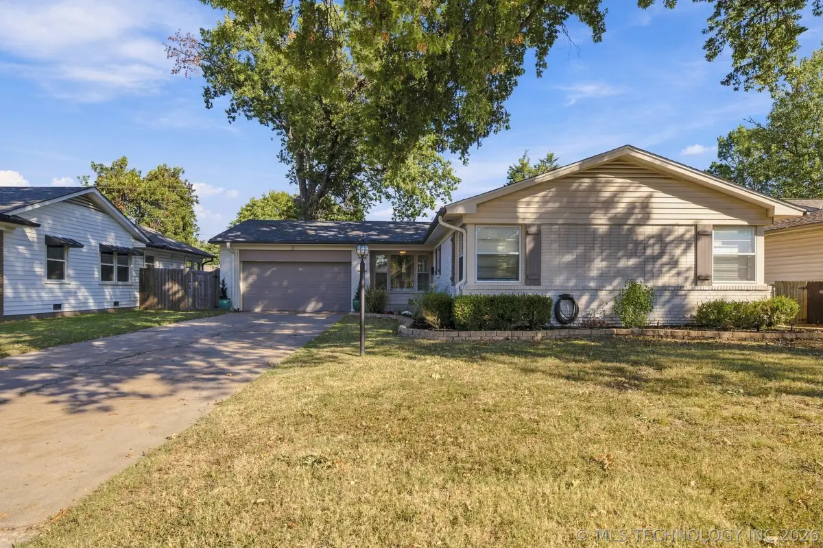 5327 E 28th Street E, Tulsa, OK 74114 - #1