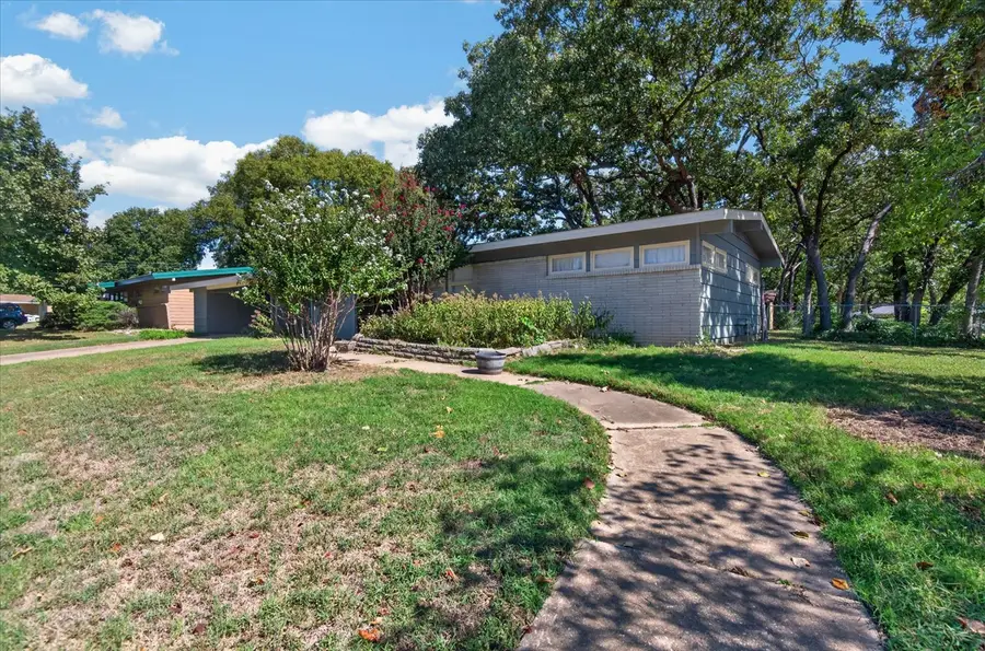 110 Forrest Park Road, Bartlesville, OK 74003 - #2