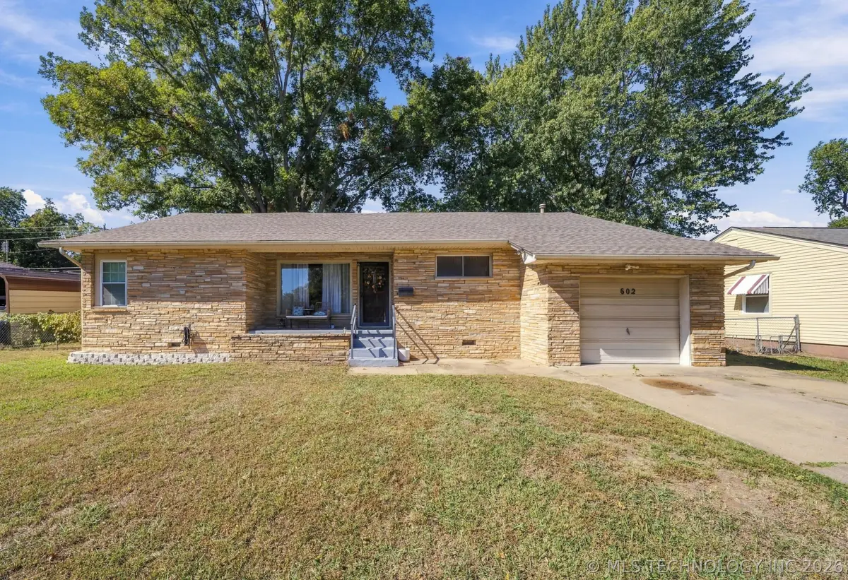 602 N C Avenue, Cleveland, OK 74020 - #1