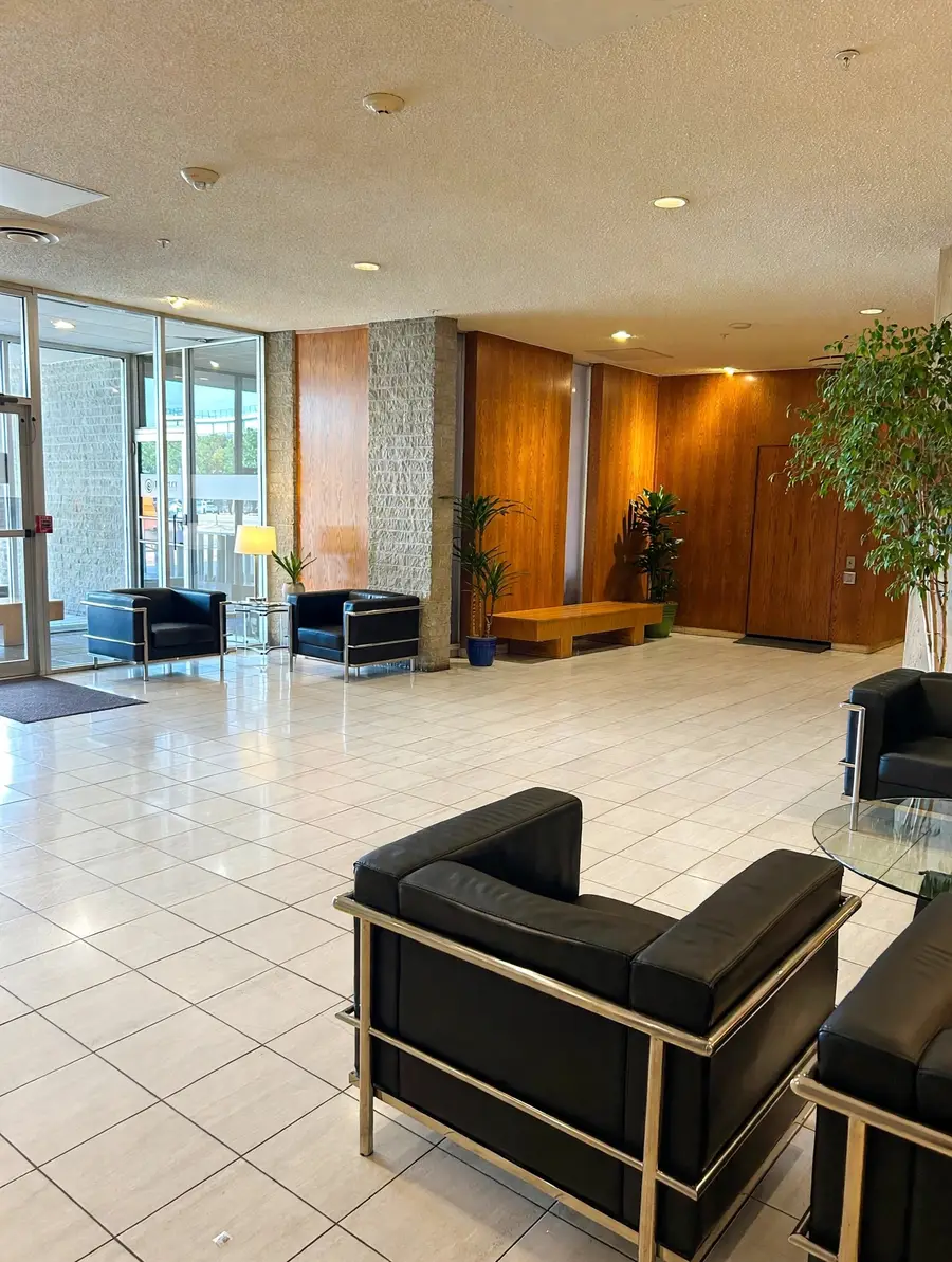 1502 S Boulder Avenue #8K, Tulsa, OK 74119 - #3