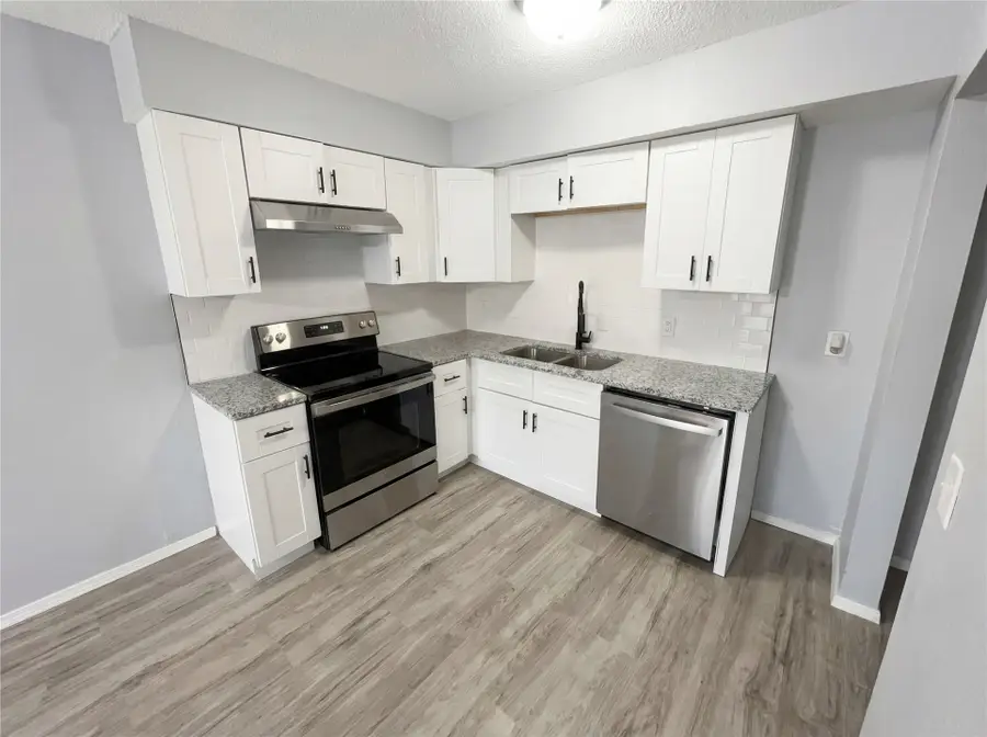 6020 NW Expressway #6020, Oklahoma City, OK 73132 - #2