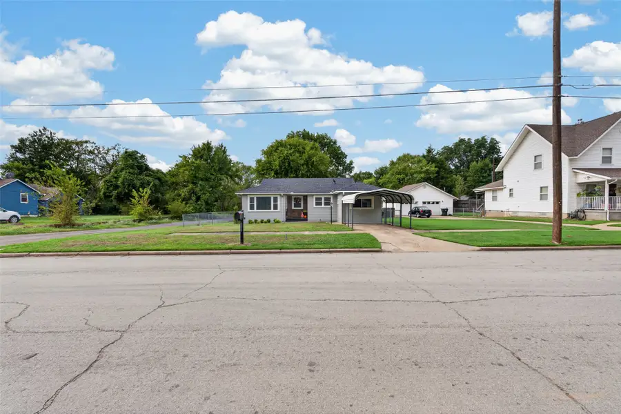 215 S P Street, Muskogee, OK 74403 - #2