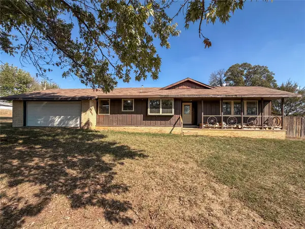 30332 S Vfw Road, Stigler, OK 74462