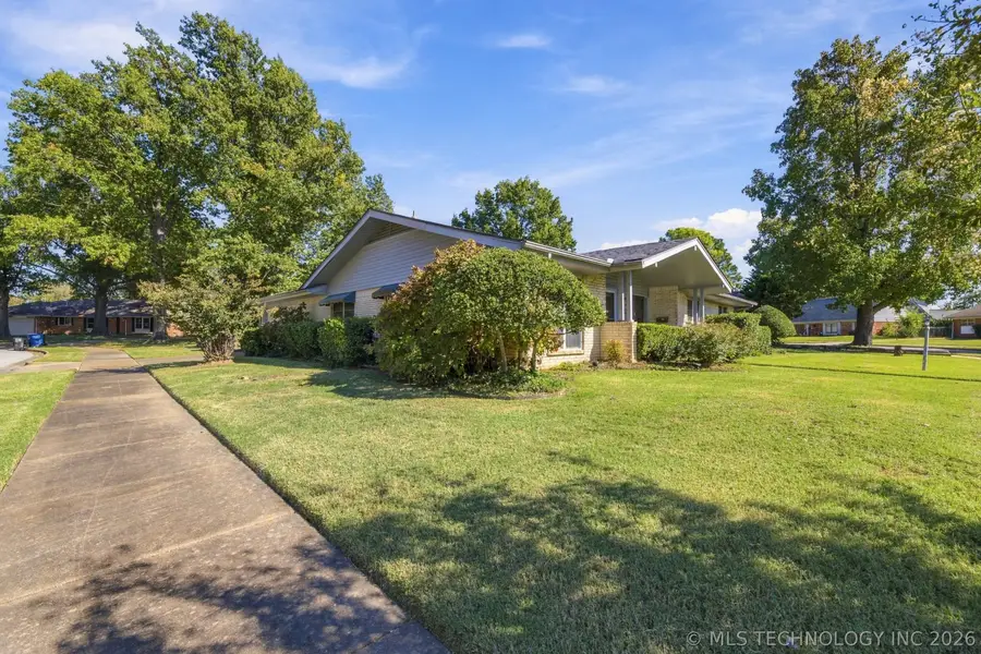 7207 E 55th Place, Tulsa, OK 74145 - #2