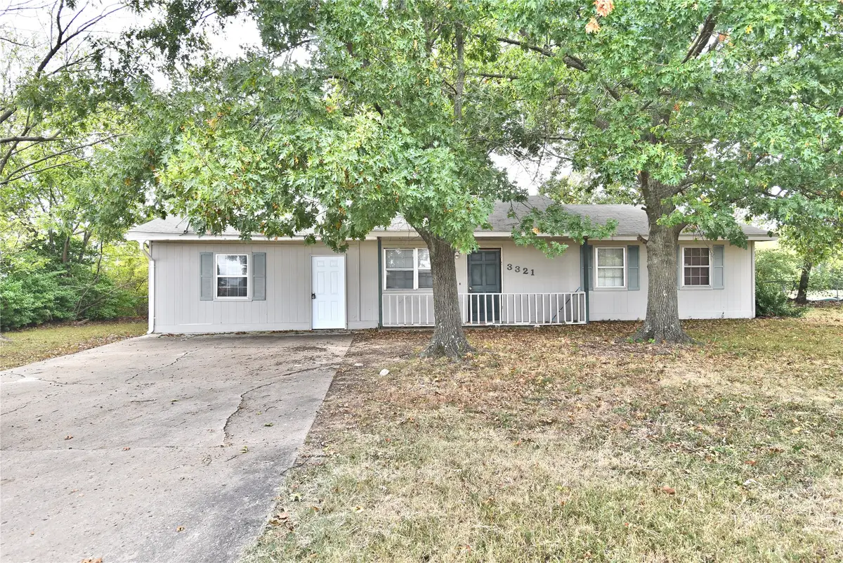 3321 Tahlequah St, Muskogee, OK 74401 - #1