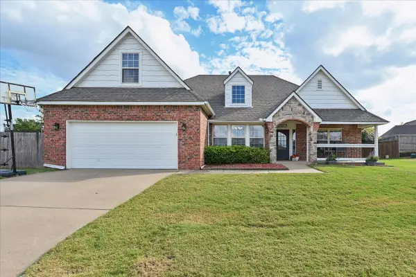 11617 S Primrose Court, Jenks, OK 74037