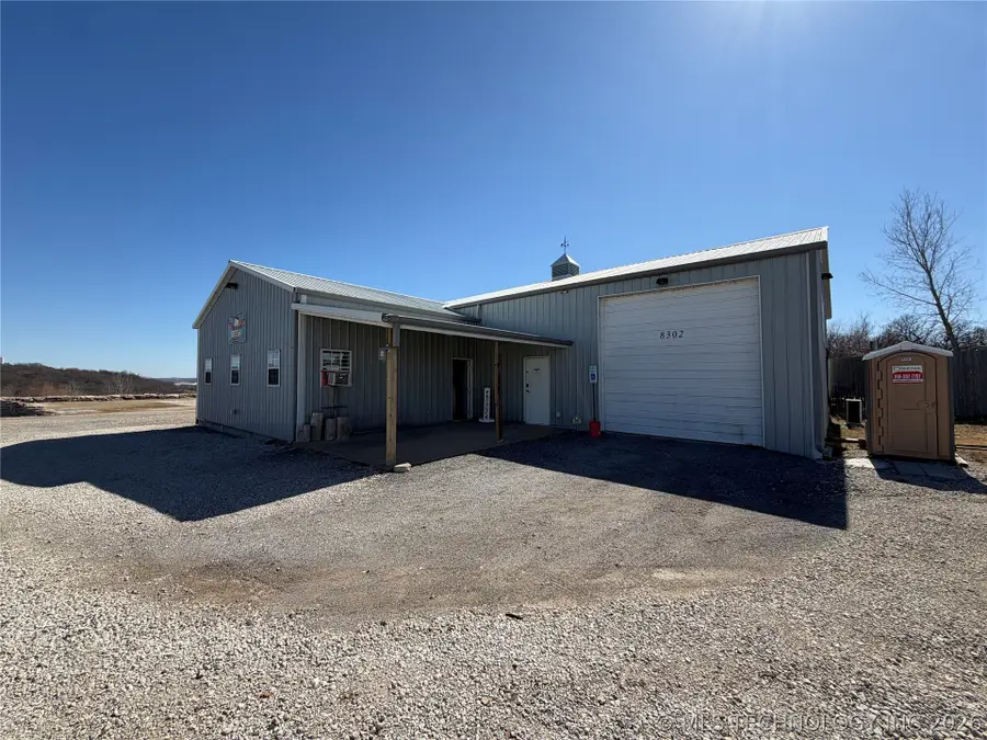 8302 W 51st Street, Tulsa, OK 74107 - #3