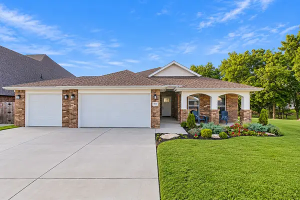 2045 E 129th Street S, Jenks, OK 74037
