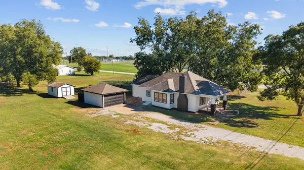 2520 E Tuxedo Boulevard, Bartlesville, OK 74006