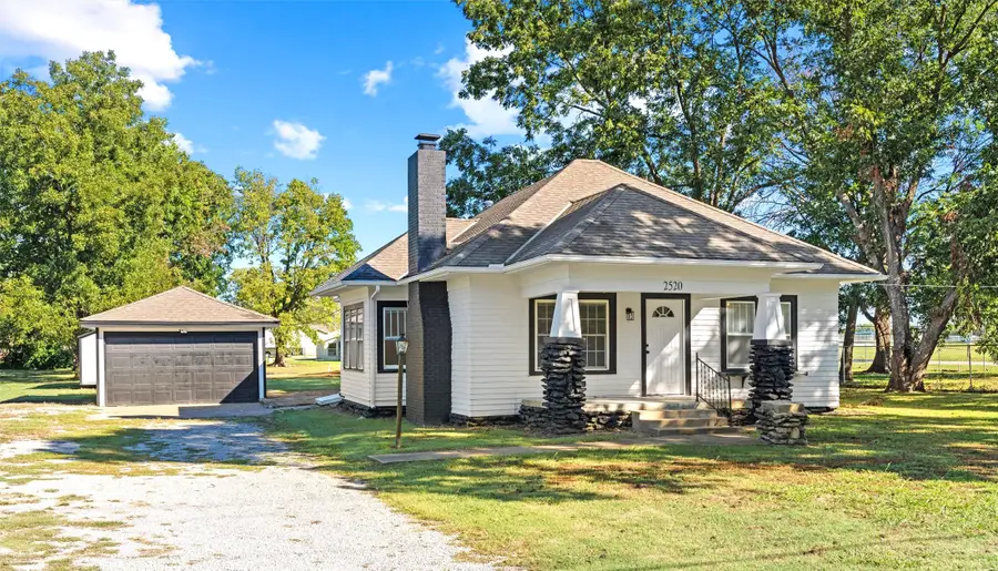 2520 E Tuxedo Boulevard, Bartlesville, OK 74006 - #2