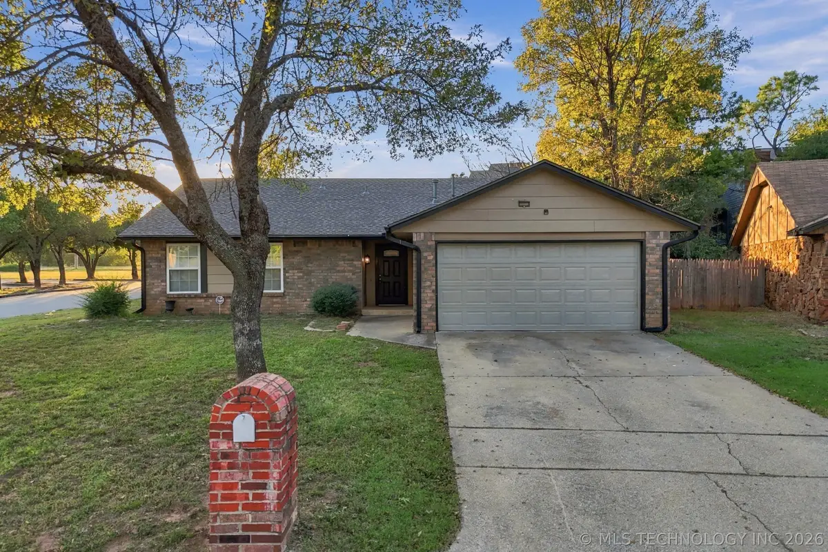 6734 S Quaker Avenue, Tulsa, OK 74136 - #1