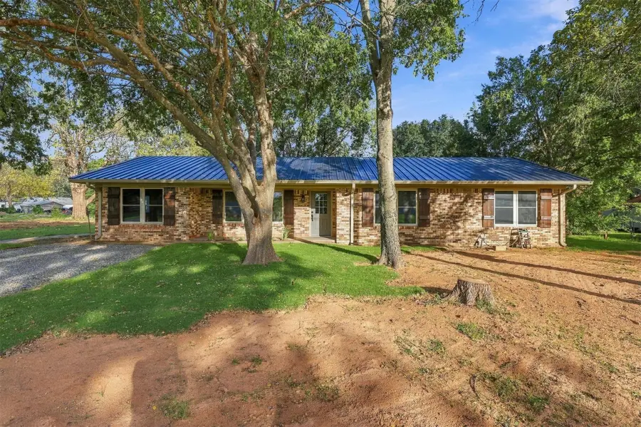 210 N Collins, Colbert, OK 74733 - #3
