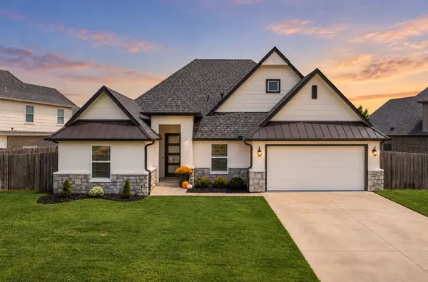 421 E 127th Place S, Jenks, OK 74037