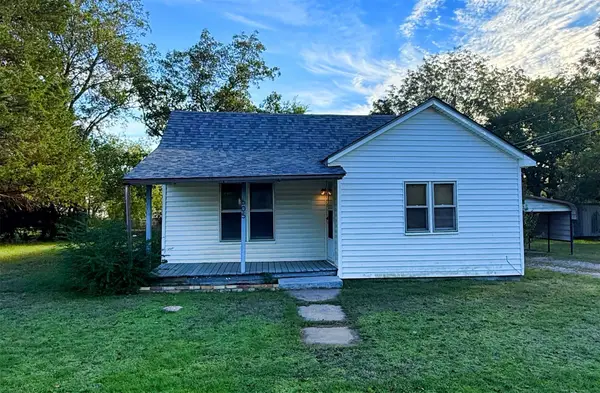 605 E Center Street, Henryetta, OK 74437
