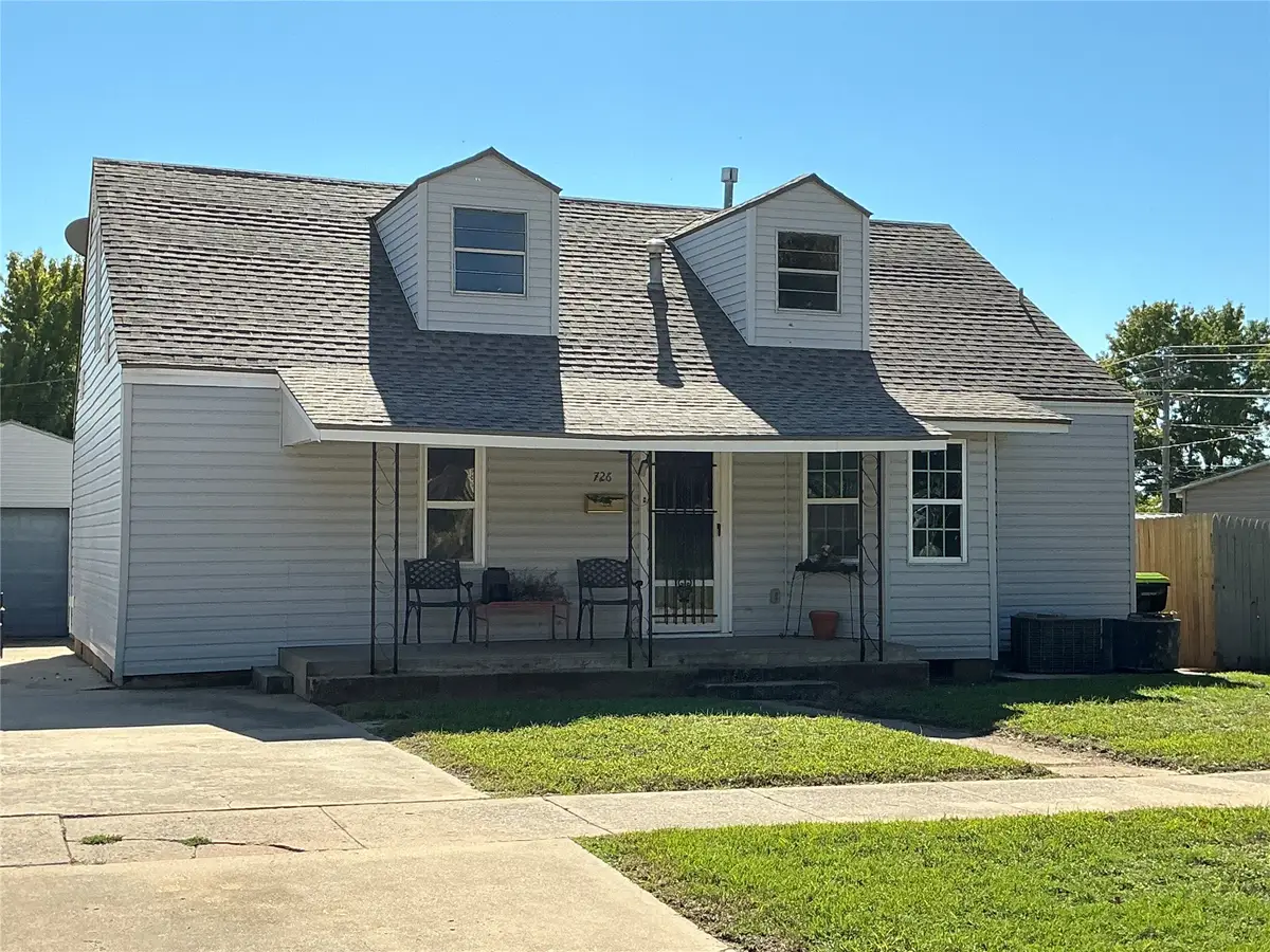 726 W Apache, Purcell, OK 73080 - #1